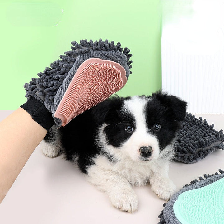 Enhance Your Pet's Grooming Experience with Our 2-in-1 Grooming Glove