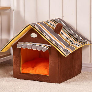 Outdoor Wooden Pet House – The Ideal Shelter for Your Small Pets