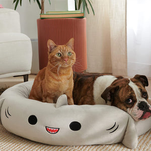 Elevate Your Pet's Comfort with Our Super Soft Plush Four Seasons Pet Bed